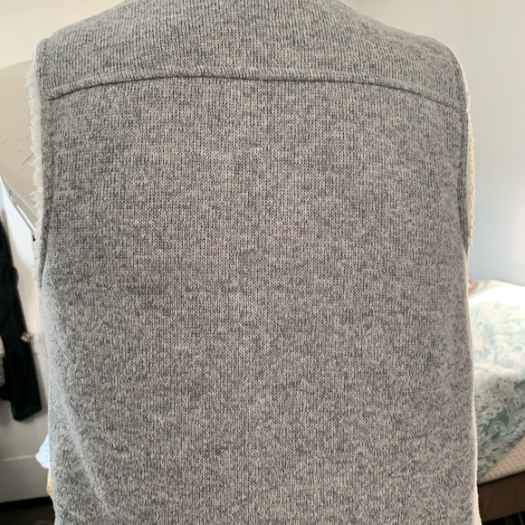 Grey plush vest - Picture 5 of 9